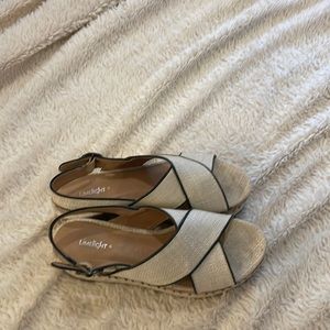 Cute Navy/Beige Platforms